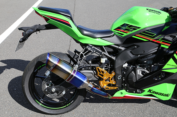 ZX-25R(8BK)FullEX取付画像