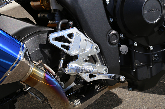 クリアシルバー