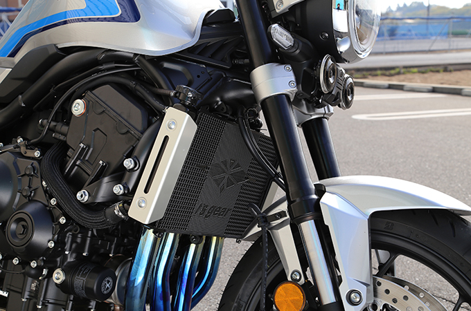 ラージロゴ・ブラック(画像はCB1000F)
